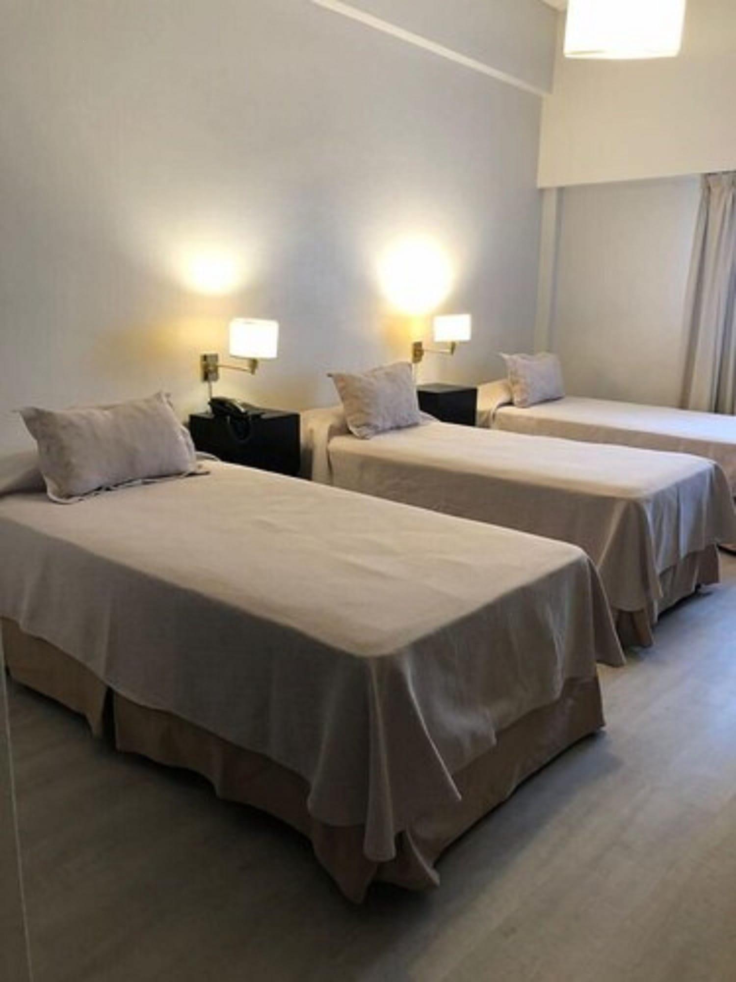 בואנוס איירס Hotel La Perla מראה חיצוני תמונה